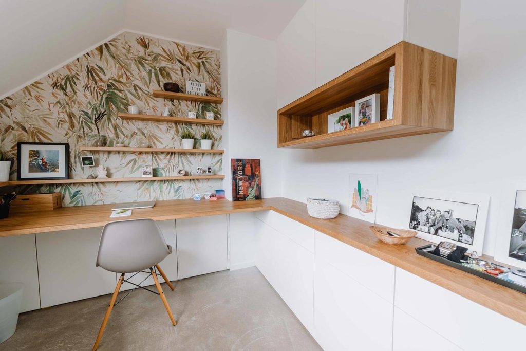 Aménagement d'un bureau sous les combles d'une maison à Strasbourg