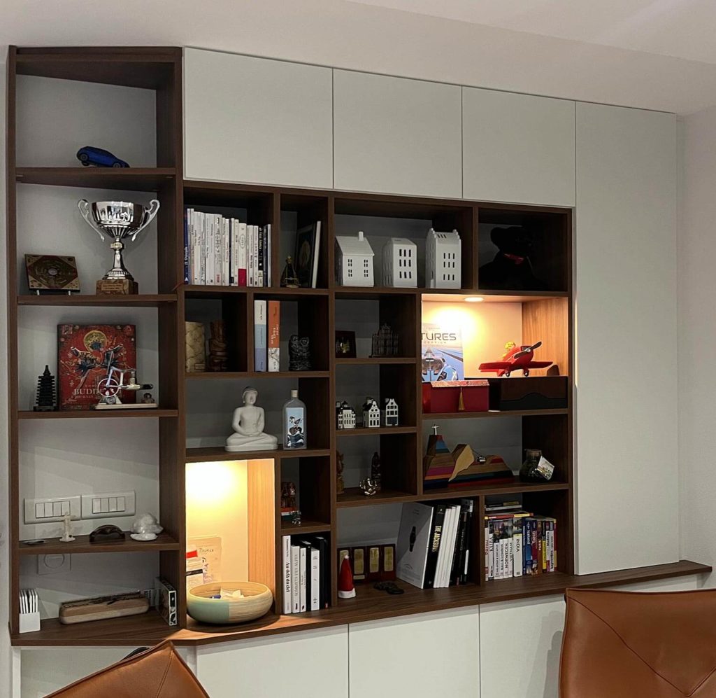 Meuble de rangement et bibliothèque sur mesure réalisé à Hoenheim